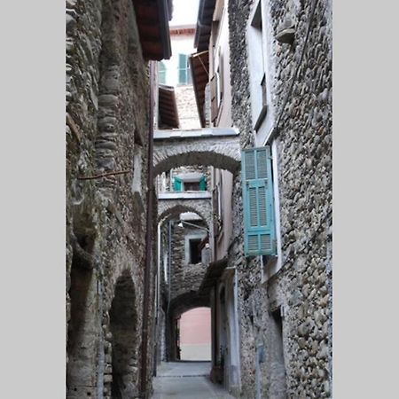 Alloggio Per Vacanze A Isolabona Exterior foto